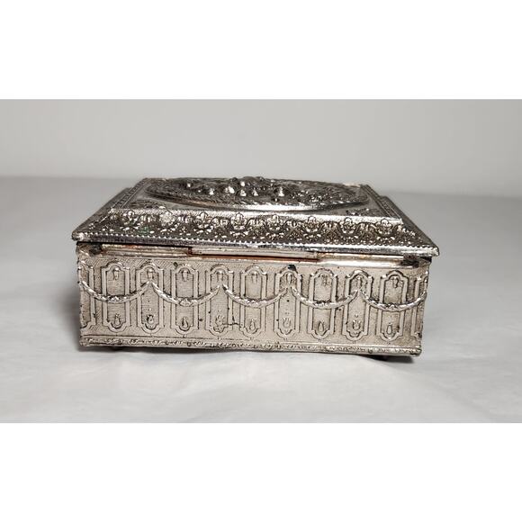 Vintage Ornate Silver Tone Metal Victorian Jewelry Box Japan Pre-owned - Picture 5 of 7